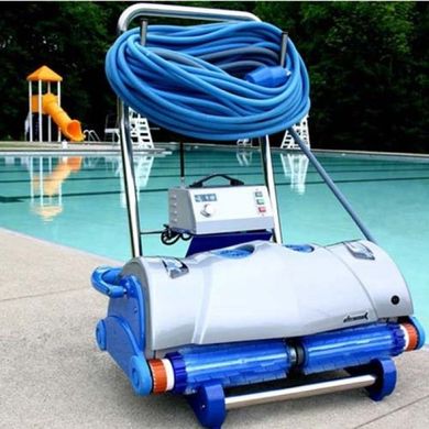 Профессиональный робот-пылесос для бассейна Aquabot UltraMax для коммерческого бассейна